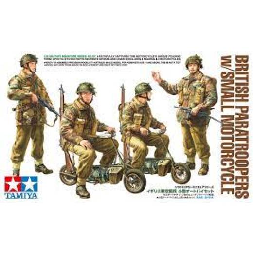 1:35 BRITISH PARATROOPERS WITH SMALL MOTORCYCLE