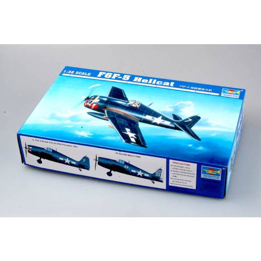 1:32 AIRCRAFT F6F5 "HELLCAT"
