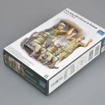 1:35 FIGURE- U.S.ARMY CH-47A CREW IN VIETNAM