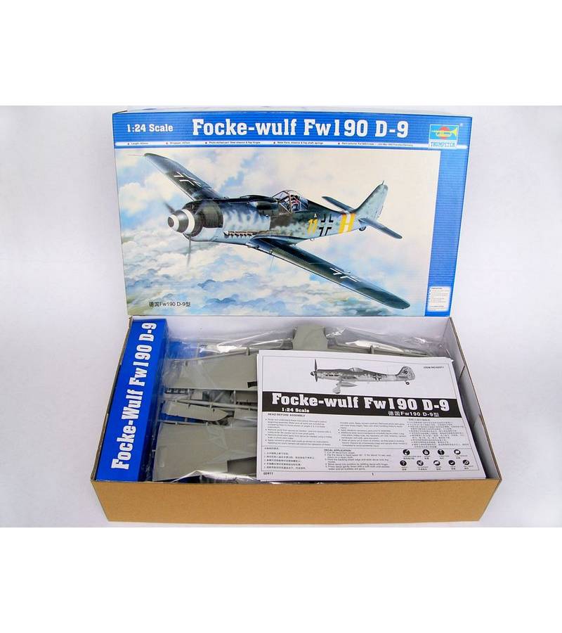 1:24 AIRCRAFT FOCKE WULF FW 190D-9