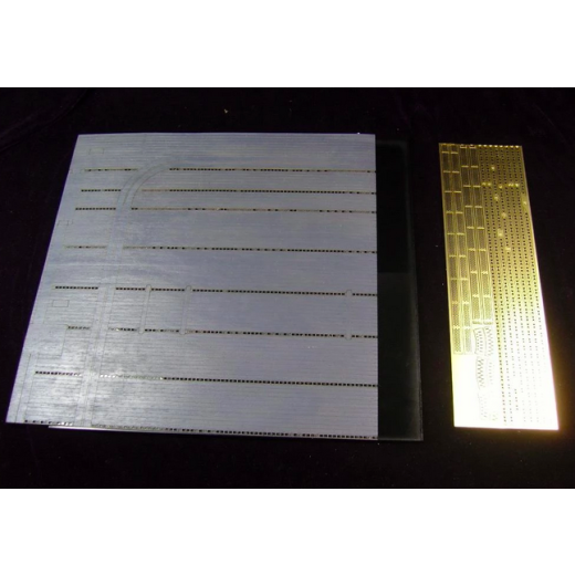 1:72 FLIGHT DECK BASE FOR USS AIRCRAFT CARRIER