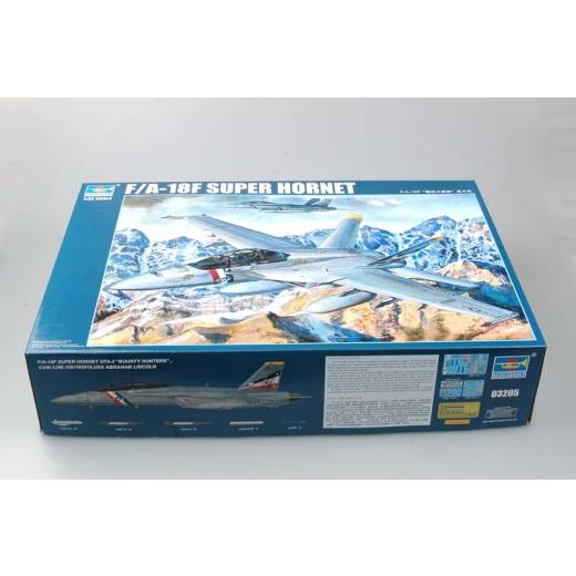 1:32 F/A-18F SUPER HORNET