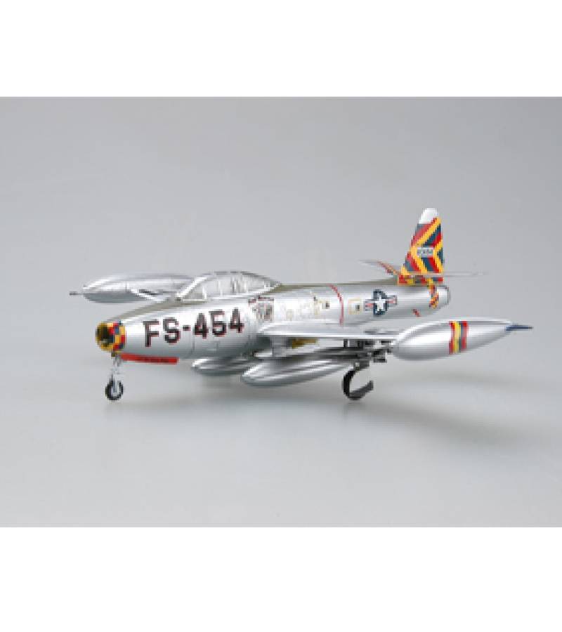 1:72 F-84G "FOUR QUEENS/OLIE", FLOWN BY JOE DAVIS