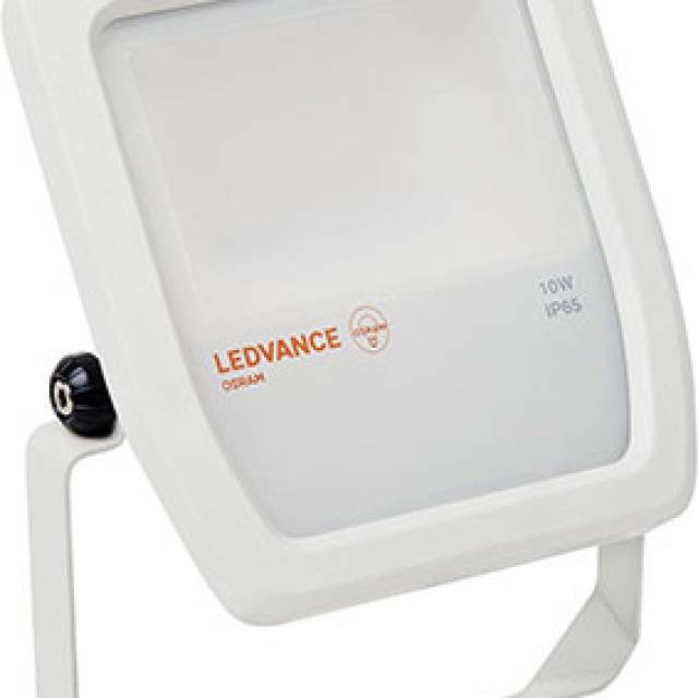 LED FLOOD 240v 3000k 900lm IP65 WHT 10W COMP V