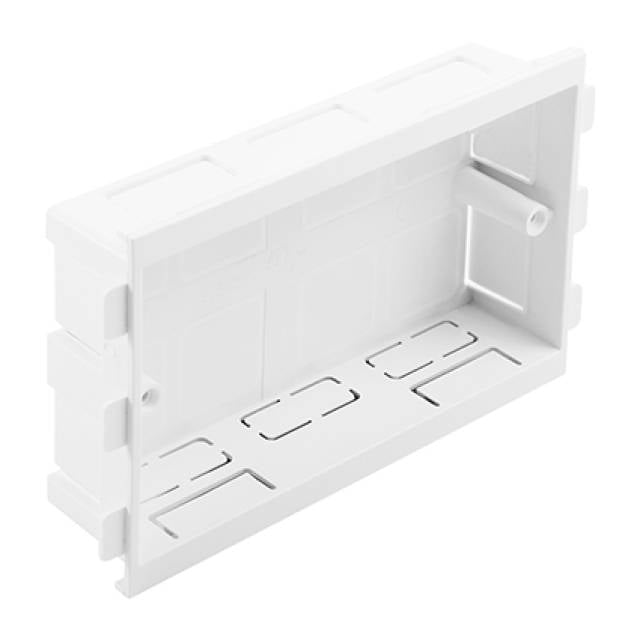 BENCH TRUNKING DOUBLE SOCKET PLATE SEGR. (Bx10)
