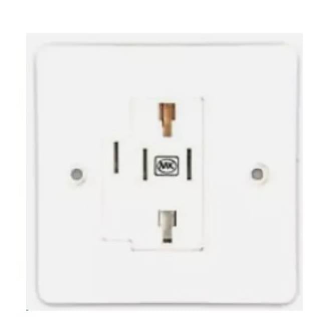 MK ESSENTIAL CLICK IN 1 GANG 4 PIN SOCKET OUTLET