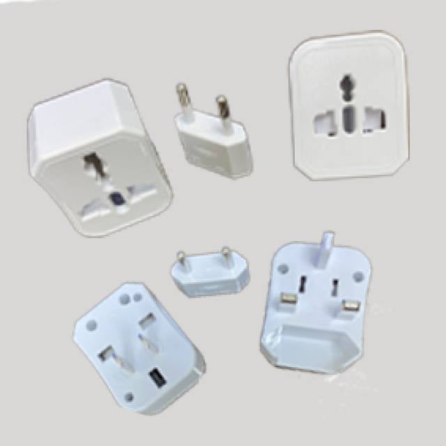 PLUG UNIVERSAL ADAPTOR FOR TRAVEL (Bx1)