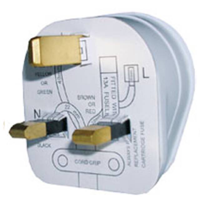 PLUG 13A NYLON SLEEVED WHT (F100+10)