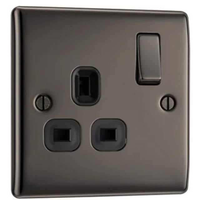 NEXUS MTL 13A 1G SW SOCKET BR NKL (Bx5)