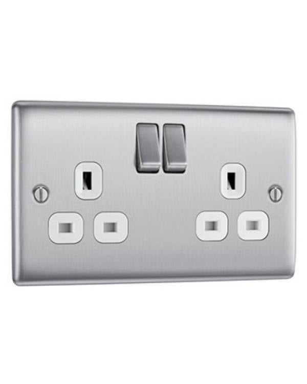 NEXUS MTL 13A 2G SW SOCKET BR STL WHT (Bx5)